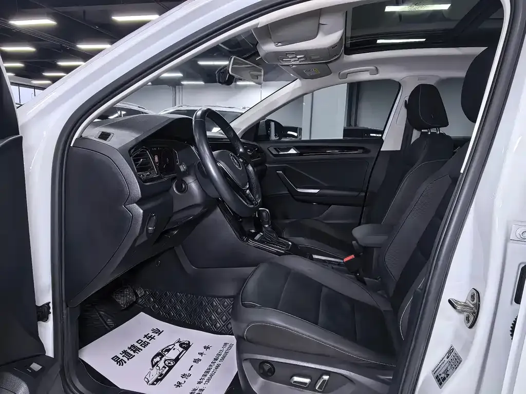 Volkswagen T-Roc 2022 из CN, фото 8