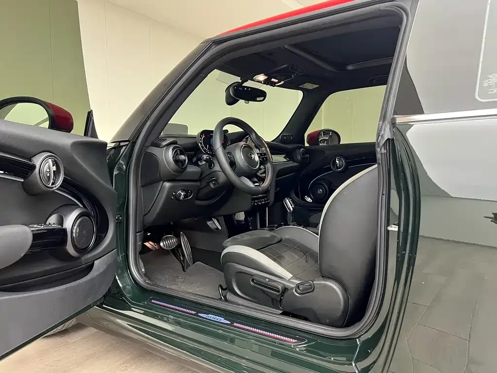 MINI JCW (John Cooper Works) 2022 из CN, фото 10