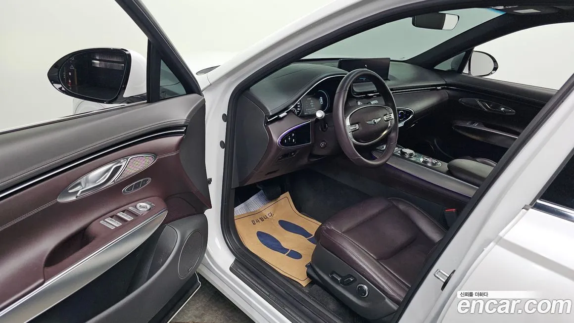Genesis GV70 — фото 10