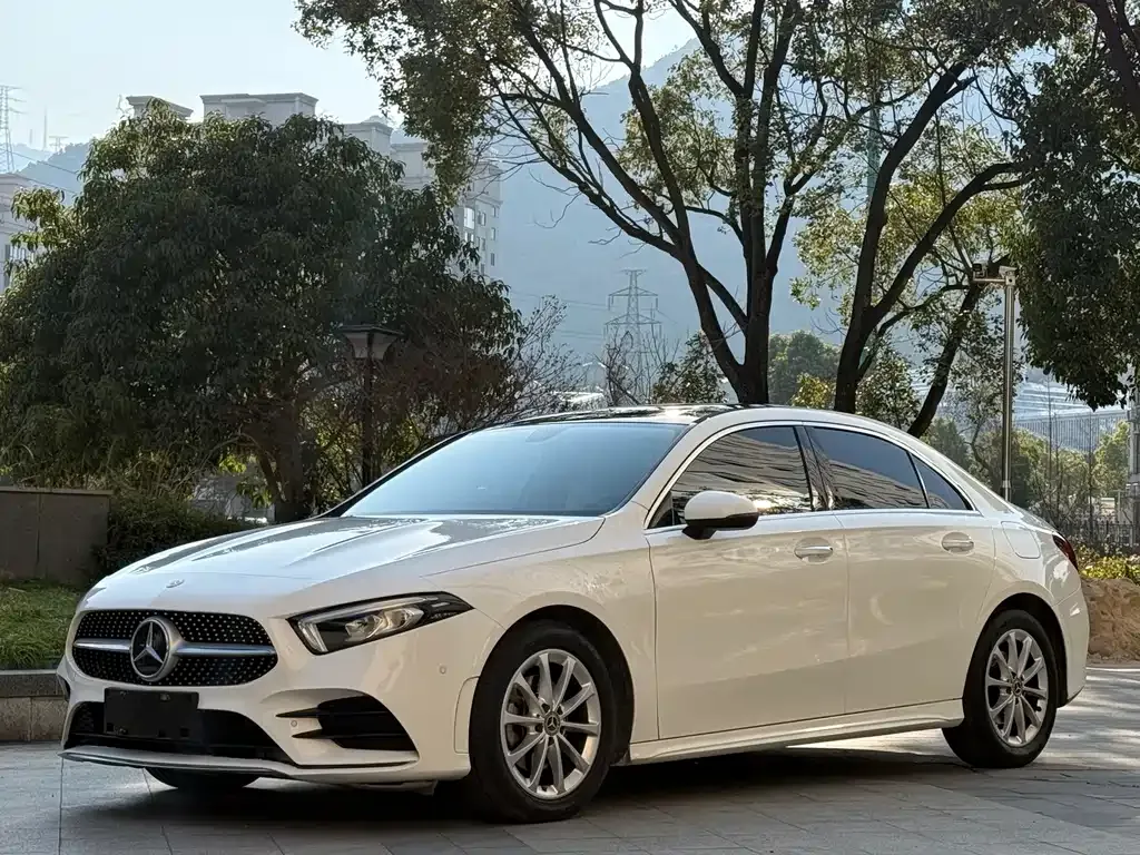 Mercedes-Benz A-Class — фото 1