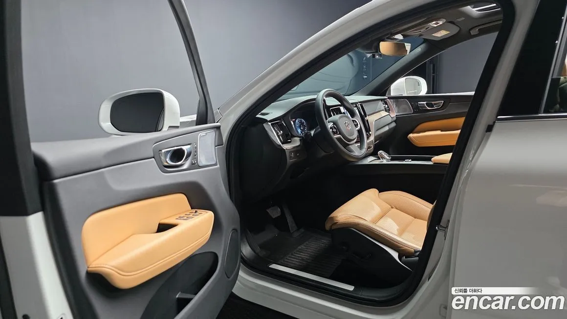 Volvo XC60 2021 из KR, фото 9