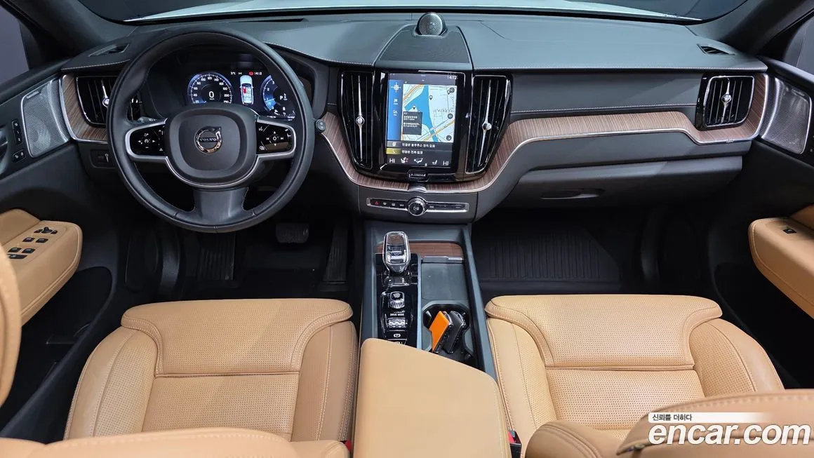 Volvo XC60 2021 из KR, фото 10