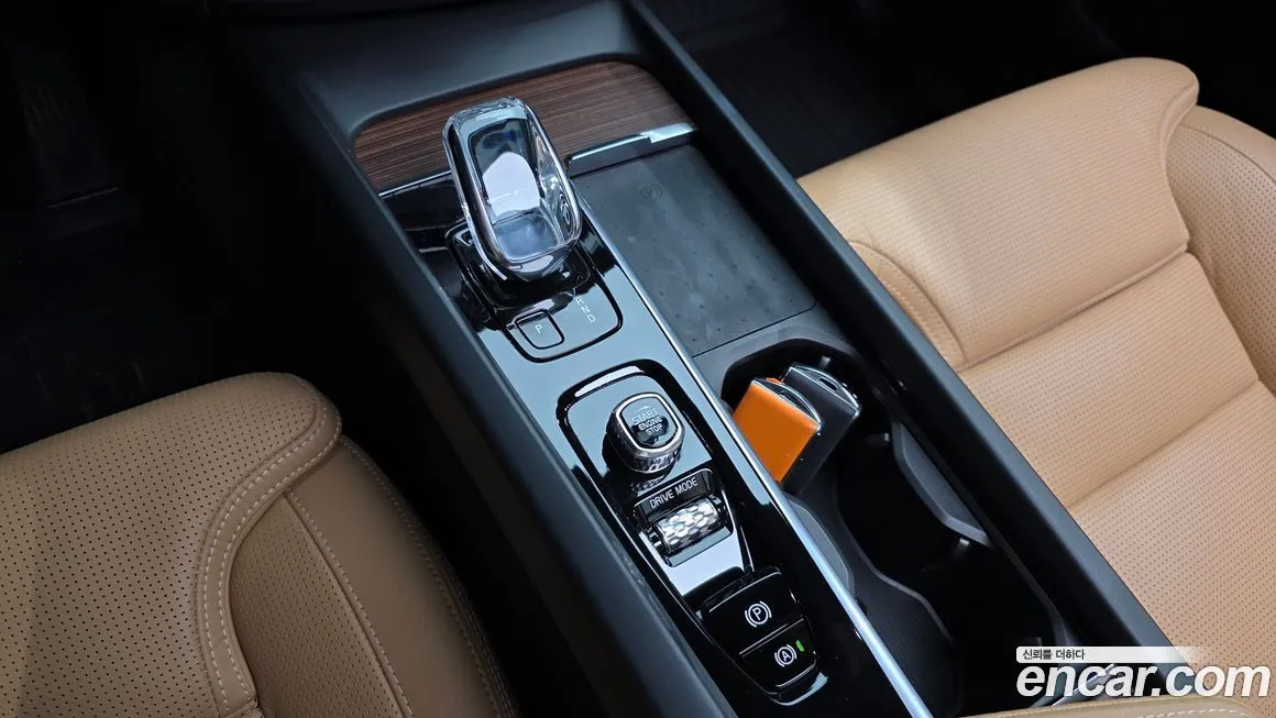 Volvo XC60 2021 из KR, фото 8