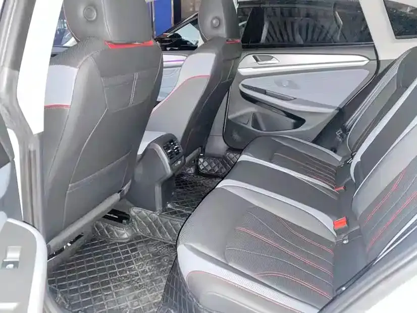 Volkswagen Lamando 2024 из CN, фото 8