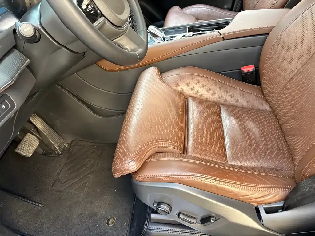 Volvo XC90 PHEV 2025 из CN, фото 6