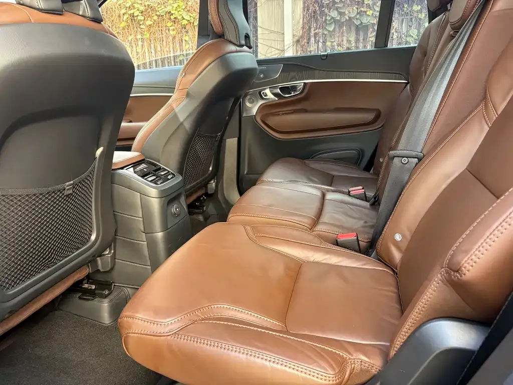 Volvo XC90 PHEV 2025 из CN, фото 4