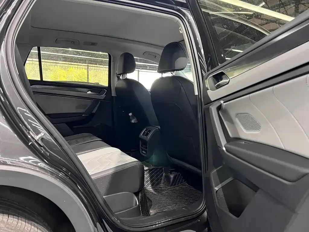Volkswagen Tayron 2025 из CN, фото 2
