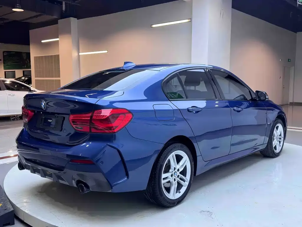 BMW 1 Series 2022 из CN, фото 9