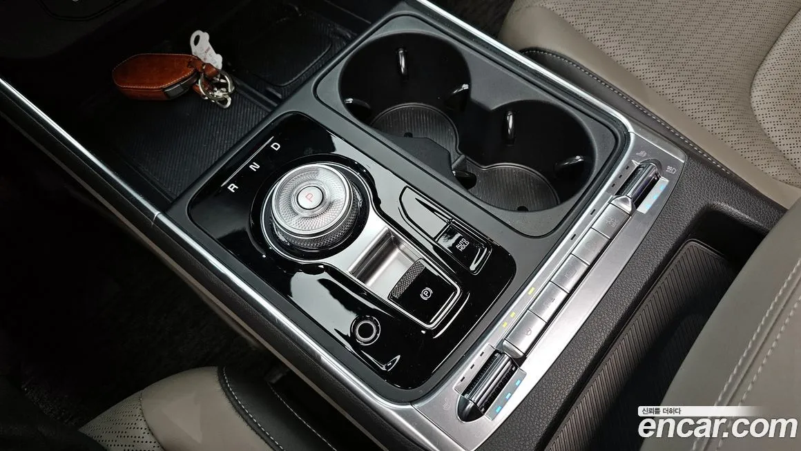 Kia Carnival — фото 10