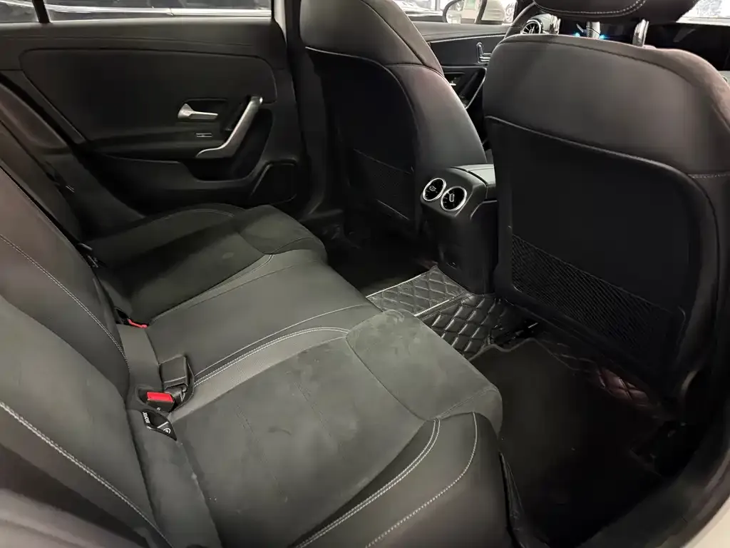 Mercedes-Benz A-Class 2021 из CN, фото 3