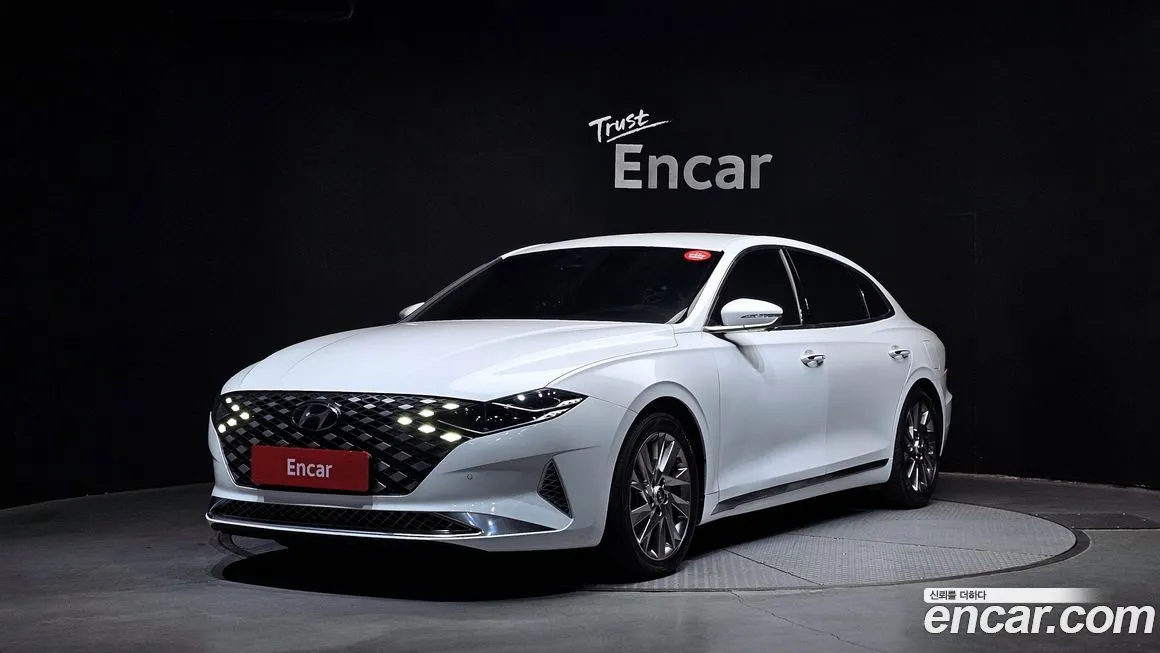 Hyundai Grandeur — фото 1