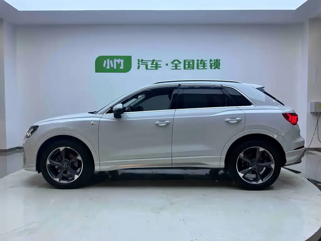 Audi Q3 2021 из CN, фото 5