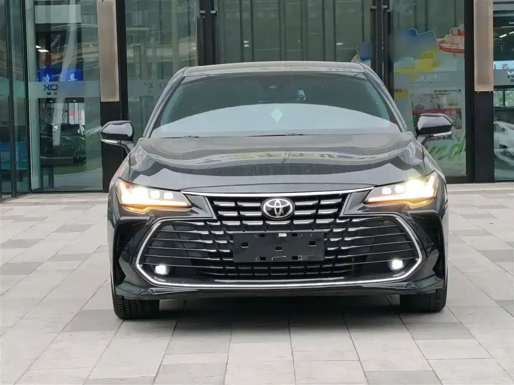 Toyota Avalon 2023 из CN, фото 5