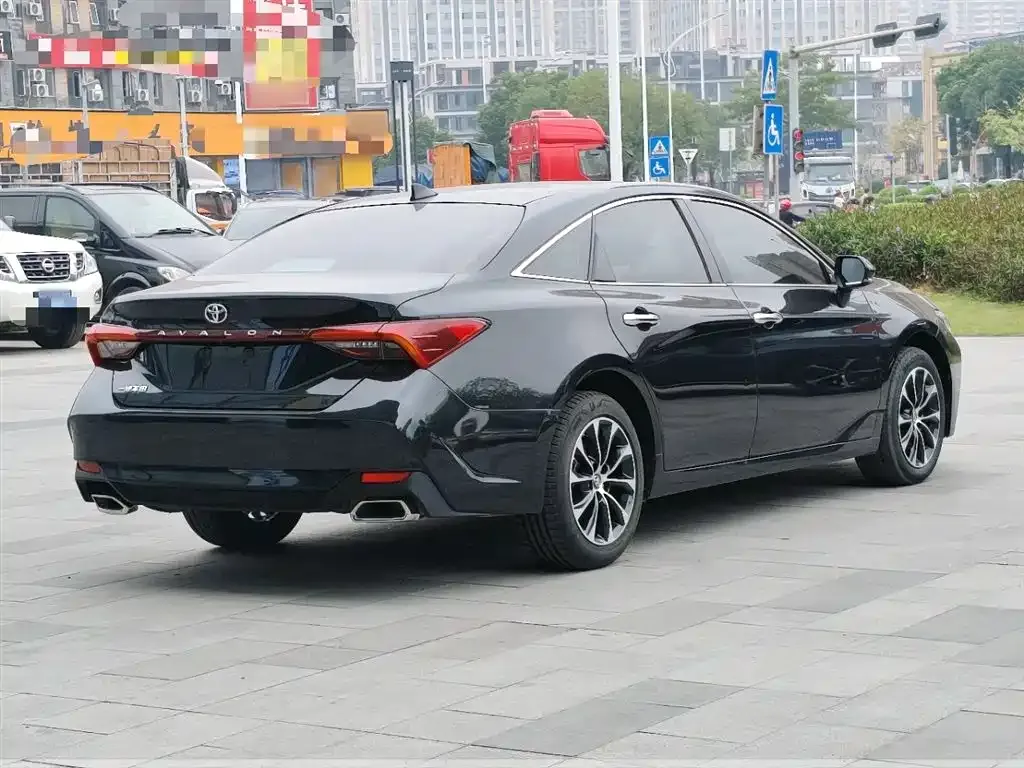 Toyota Avalon 2023 из CN, фото 4