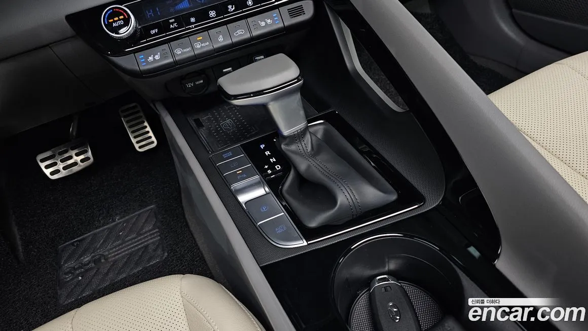 Hyundai AVANTE — фото 9