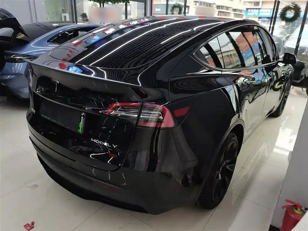 Tesla Model Y 2023 из CN, фото 4