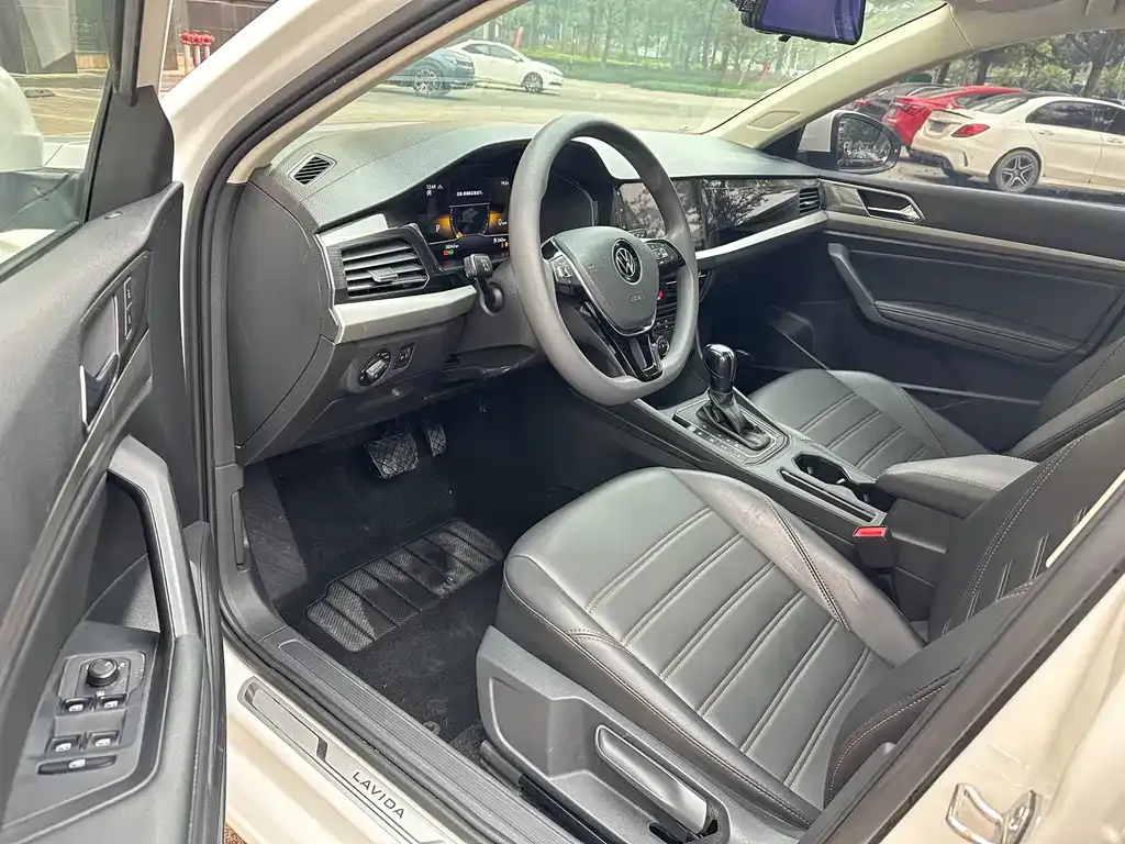 Volkswagen Lavida 2021 из CN, фото 6