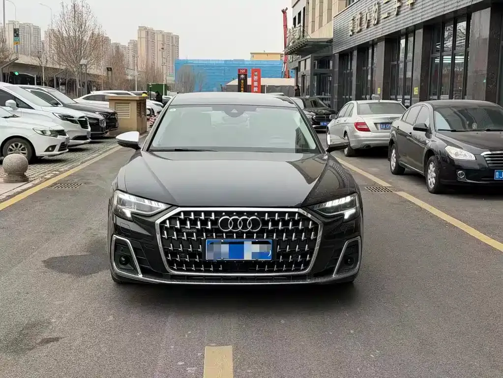 Audi A8 2023 из CN, фото 3