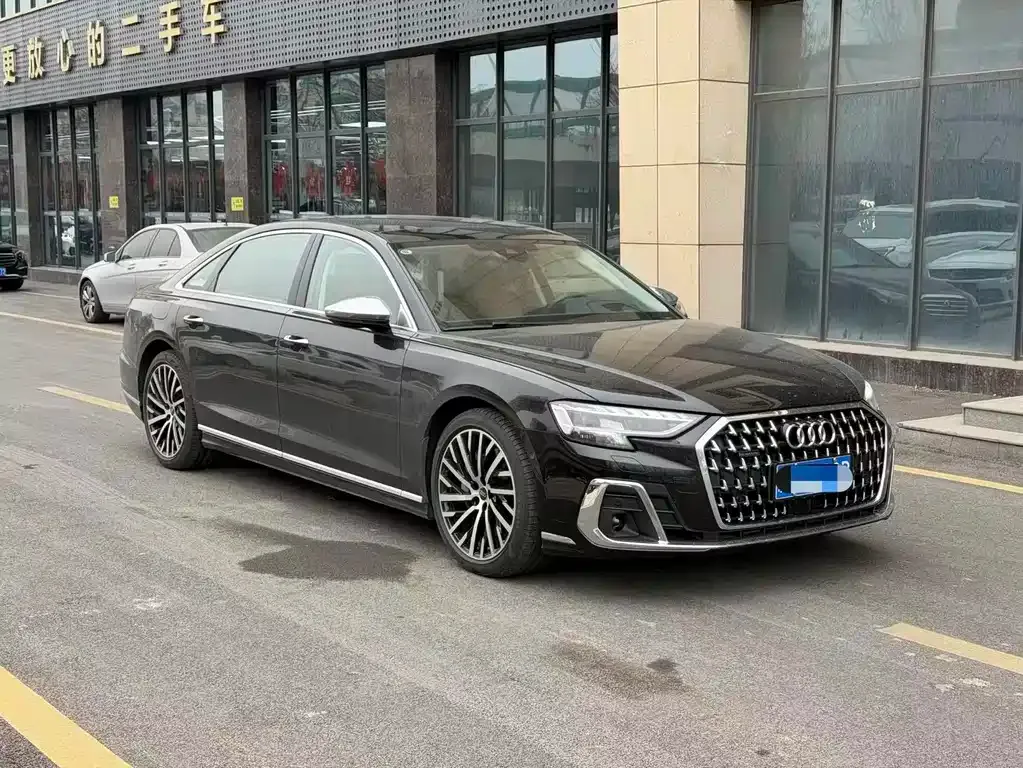 Audi A8 2023 из CN, фото 9
