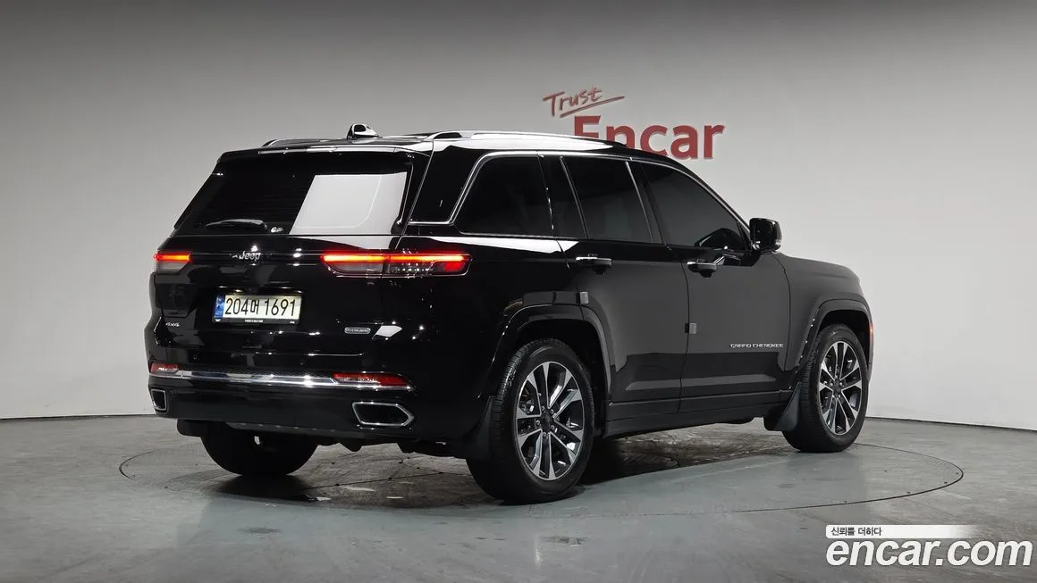 Jeep Cherokee — фото 2