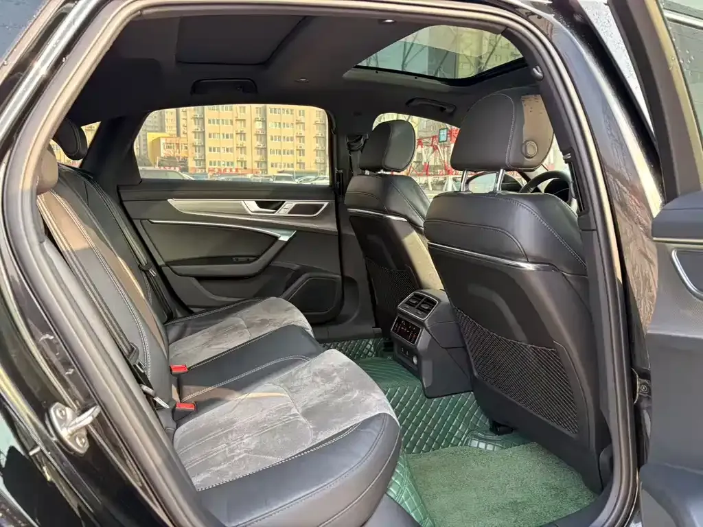 Audi A6L 2022 из CN, фото 2