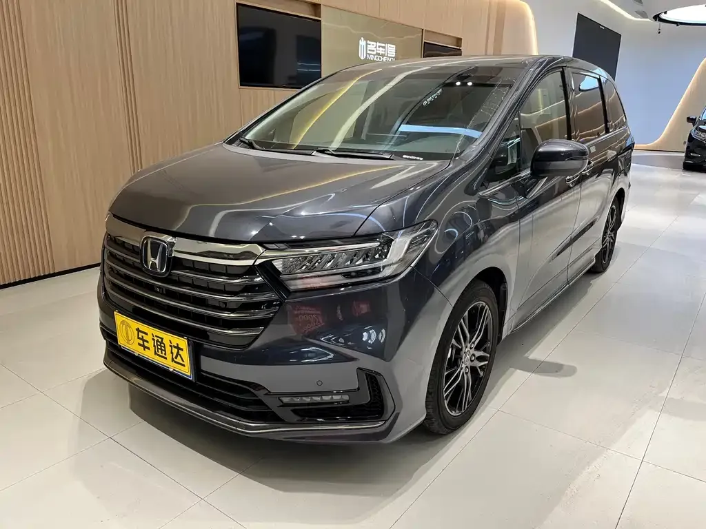 Honda Odyssey — фото 10