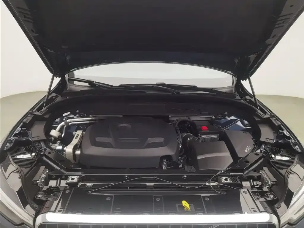 Volvo XC60 2021 из CN, фото 9