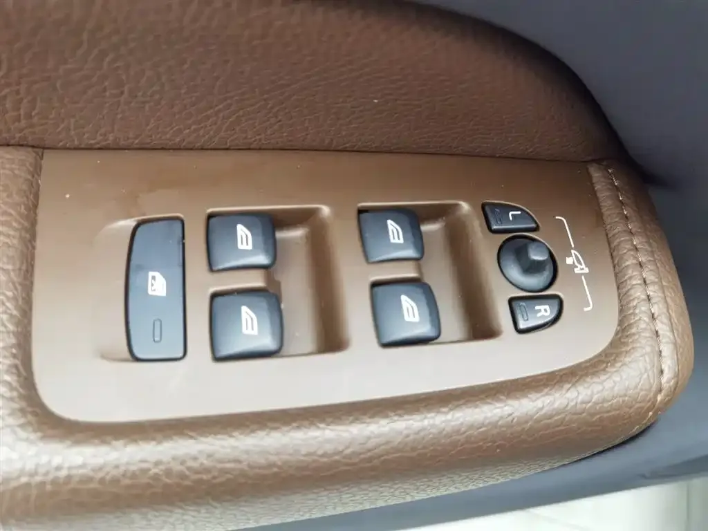 Volvo XC60 2021 из CN, фото 10