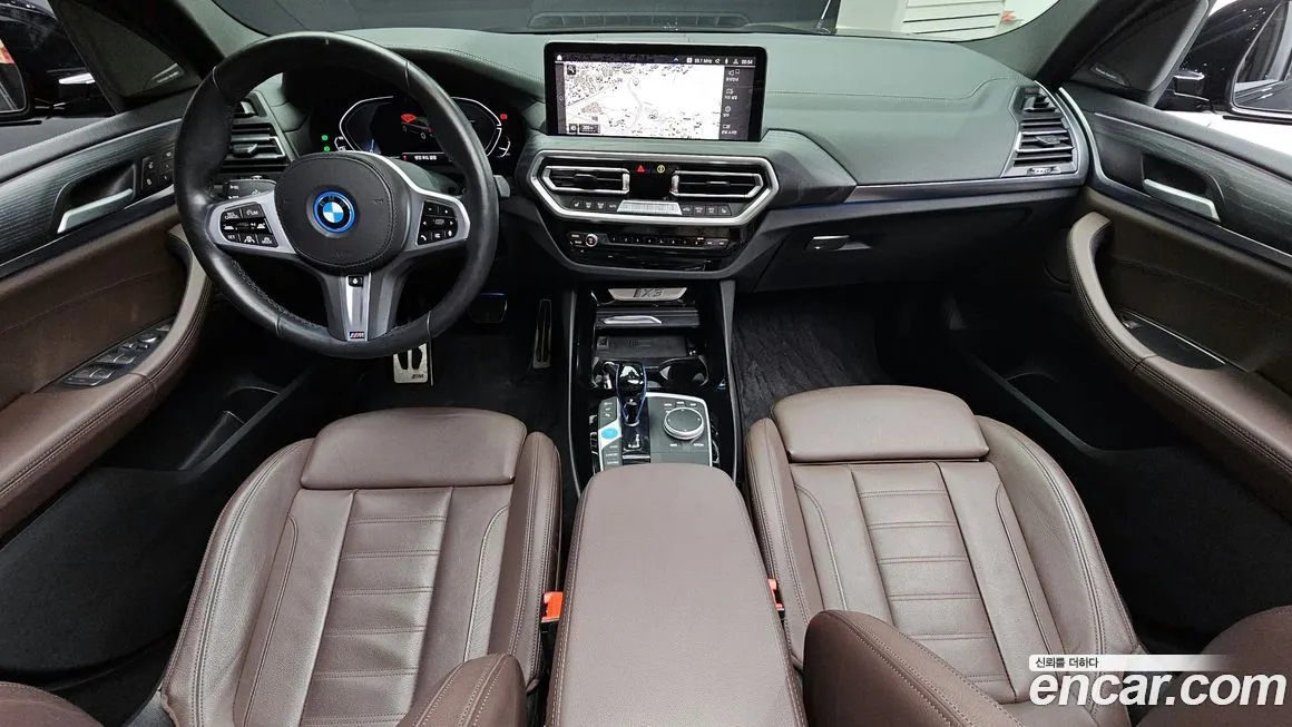 BMW iX3 — фото 10