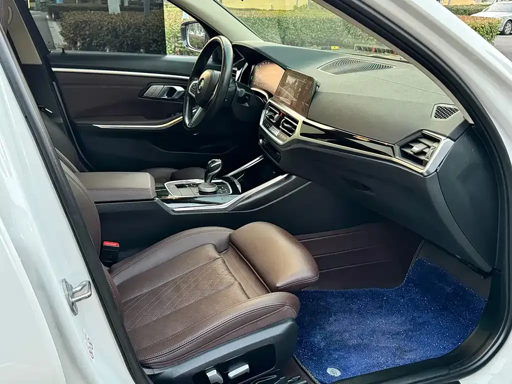 BMW 3 Series 2022 из CN, фото 5