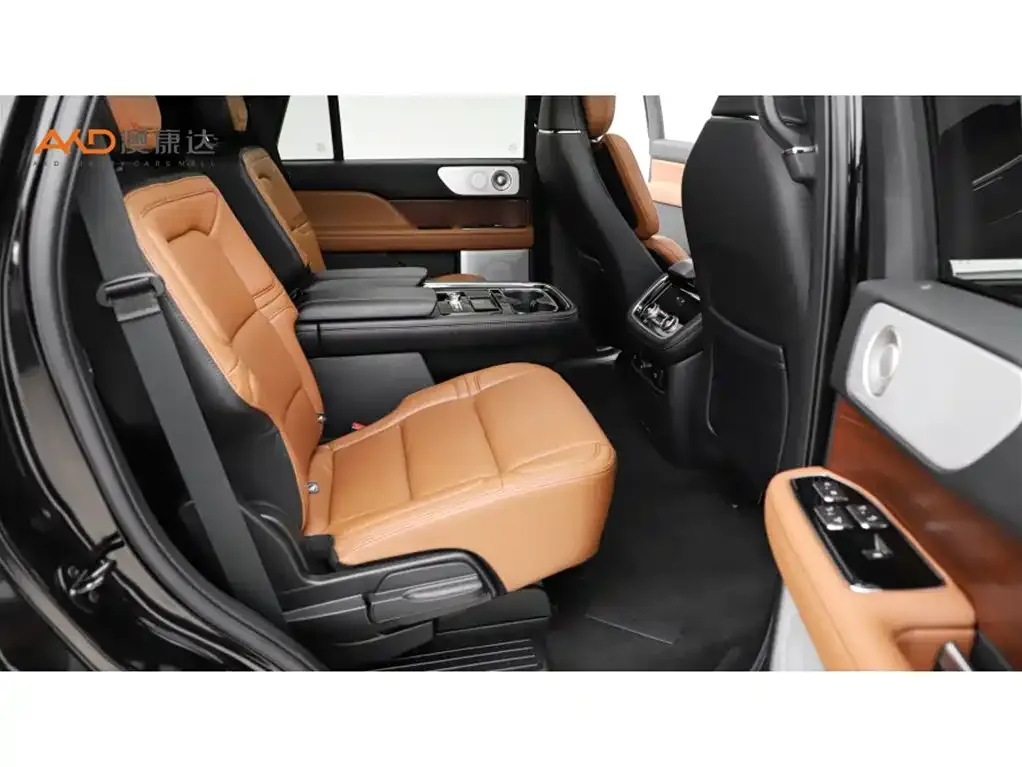 Lincoln Navigator — фото 10