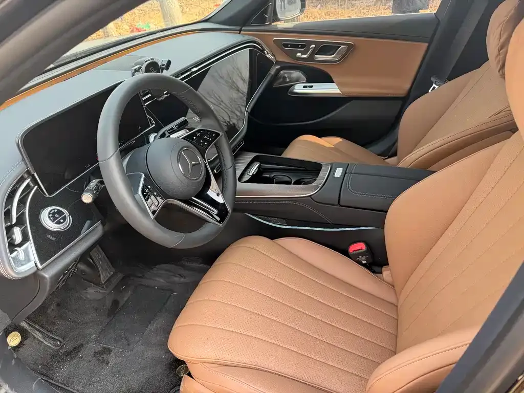 Mercedes-Benz E-Class 2025 из CN, фото 4