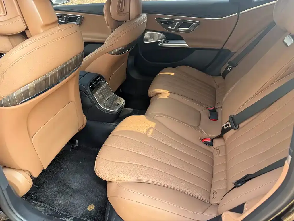 Mercedes-Benz E-Class 2025 из CN, фото 2