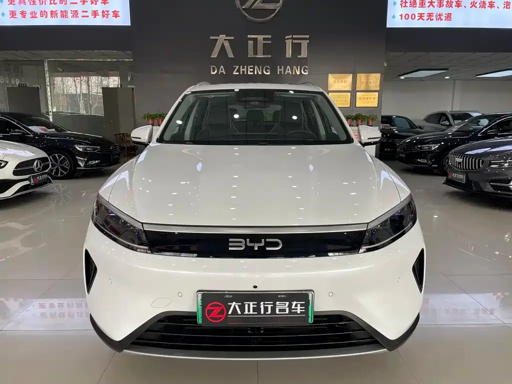 BYD Seal 05 DM-i — фото 8