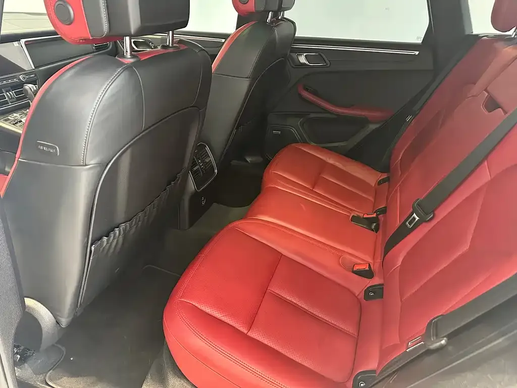 Porsche Macan 2021 из CN, фото 7