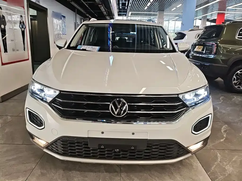 Volkswagen T-Roc 2023 из CN, фото 7
