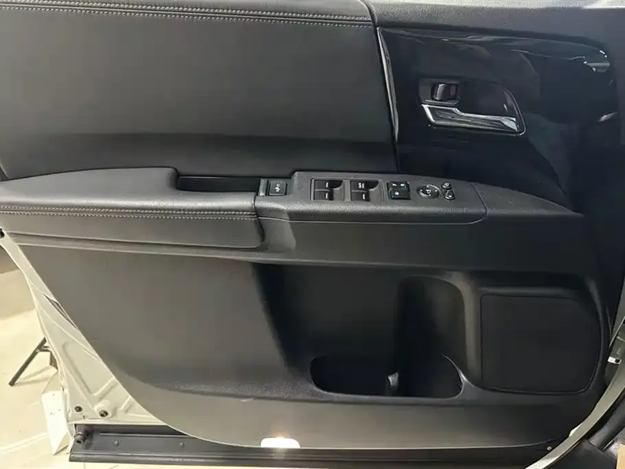 Honda Elysion 2021 из CN, фото 2