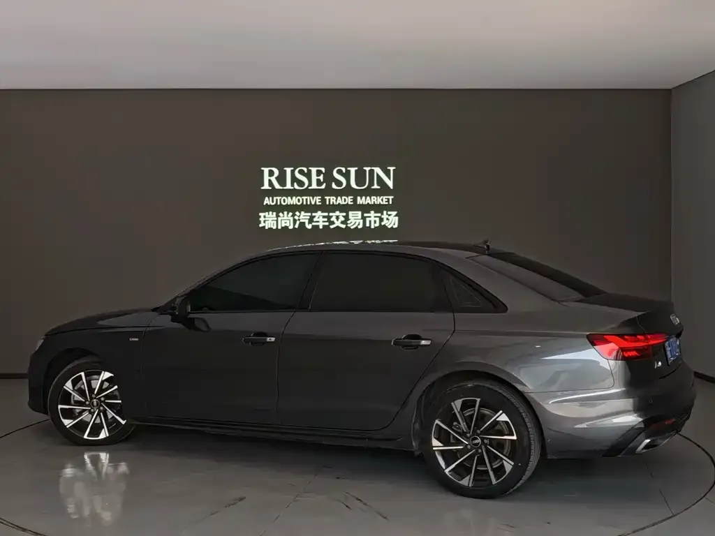 Audi A4L 2023 из CN, фото 5