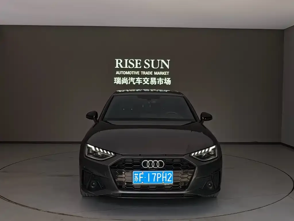 Audi A4L 2023 из CN, фото 4