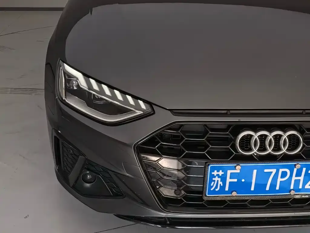 Audi A4L 2023 из CN, фото 6