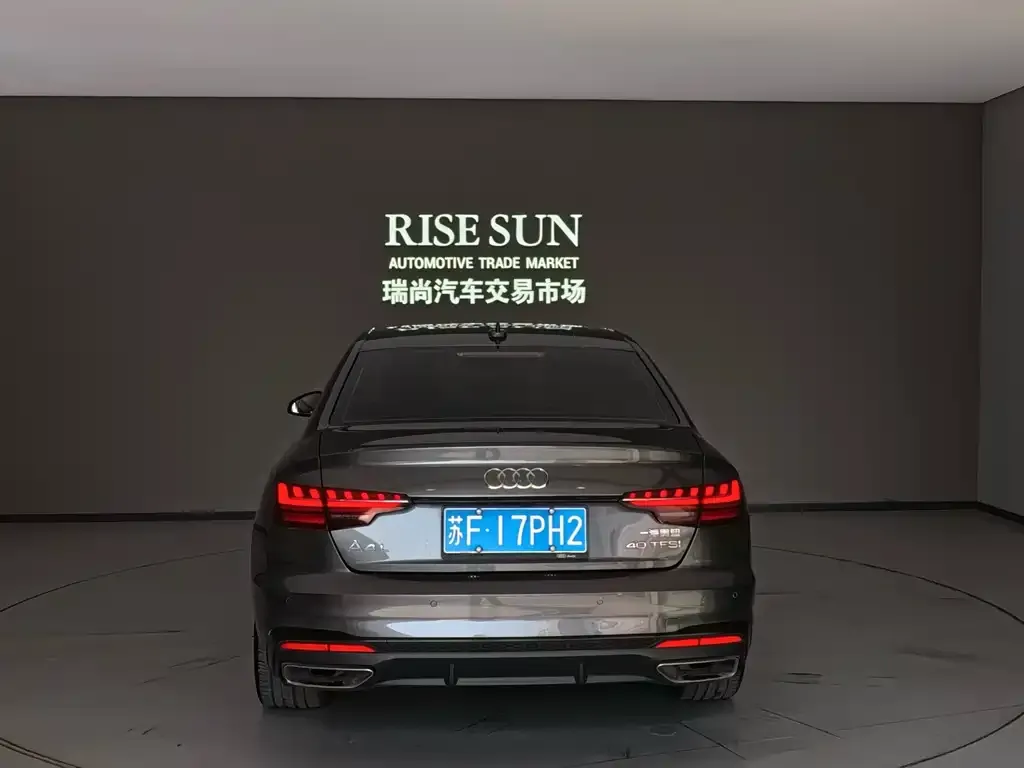 Audi A4L 2023 из CN, фото 7