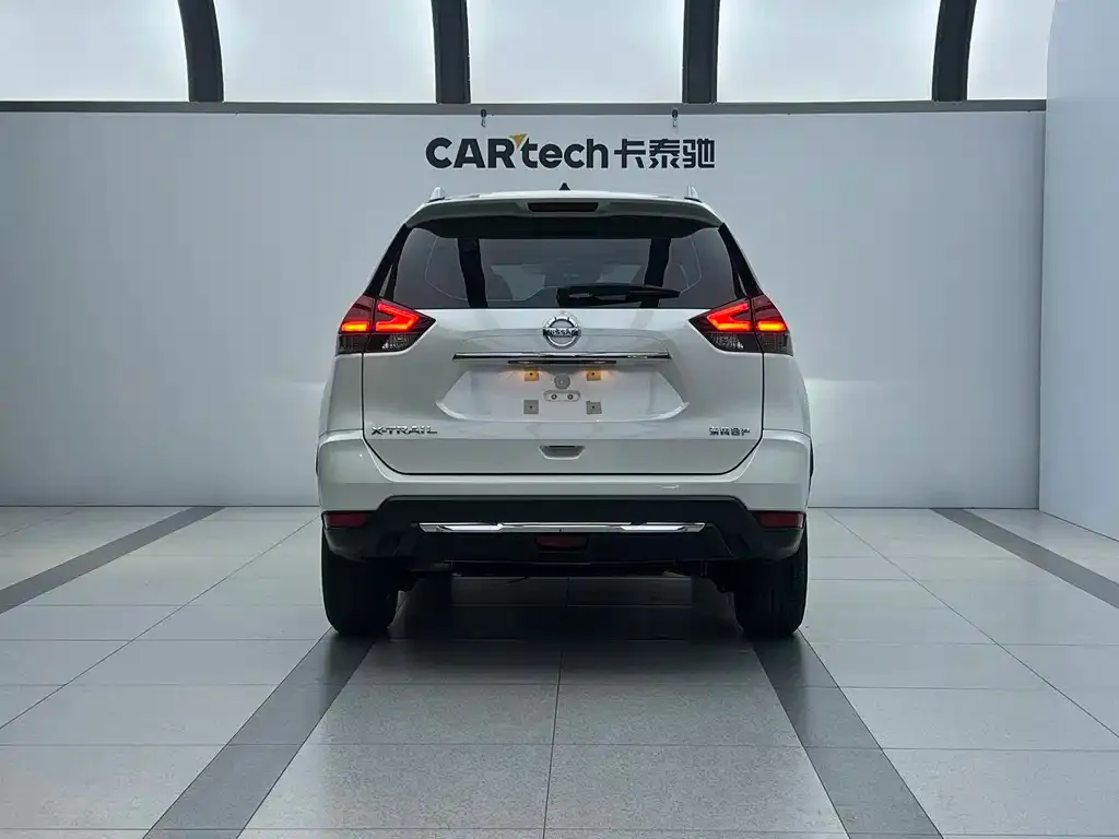 Nissan X-Trail 2024 из CN, фото 2