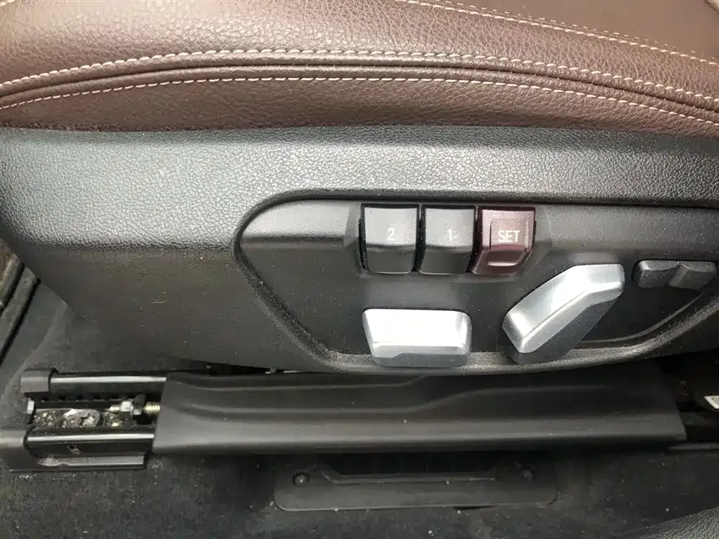 BMW X1 2021 из CN, фото 10