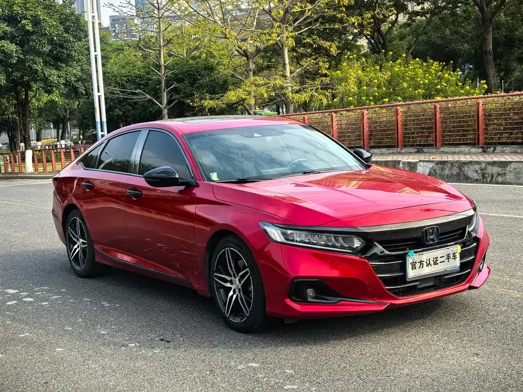Honda Accord — фото 10