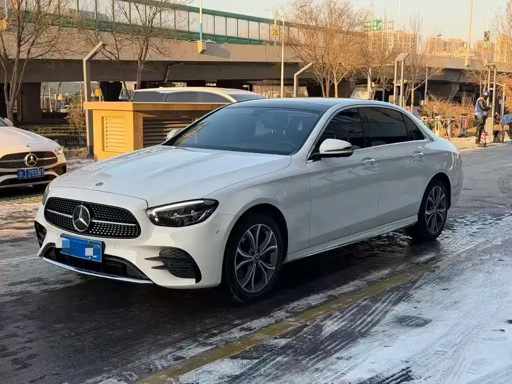 Mercedes-Benz E-Class 2022 из CN, фото 1