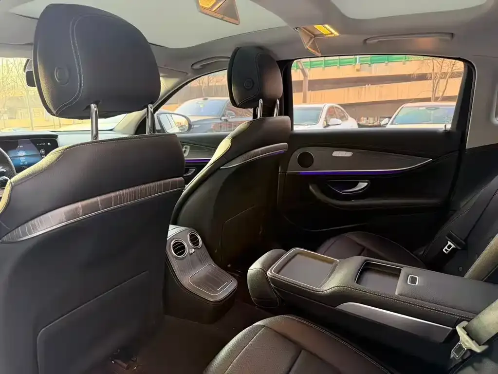 Mercedes-Benz E-Class 2022 из CN, фото 3