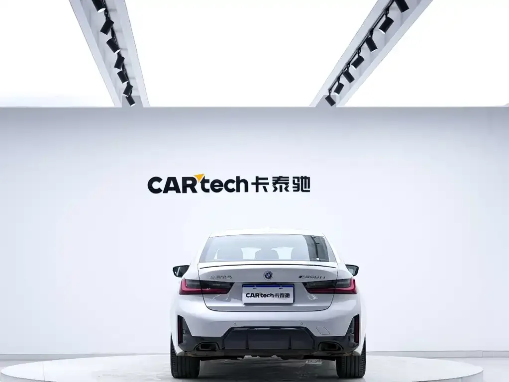 BMW 3 Series 2023 из CN, фото 7