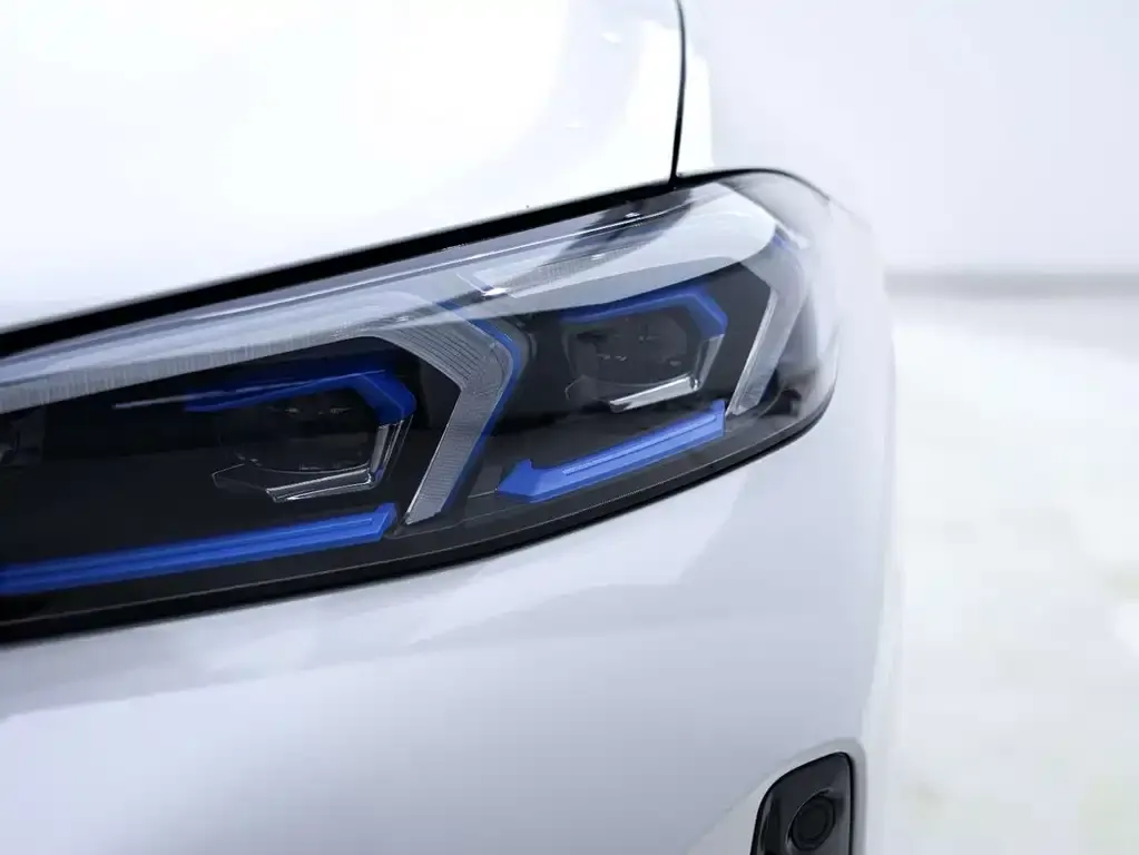 BMW 3 Series 2023 из CN, фото 9