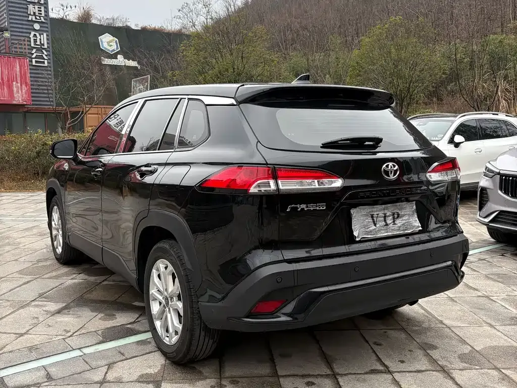 Toyota Frontlander 2023 из CN, фото 3