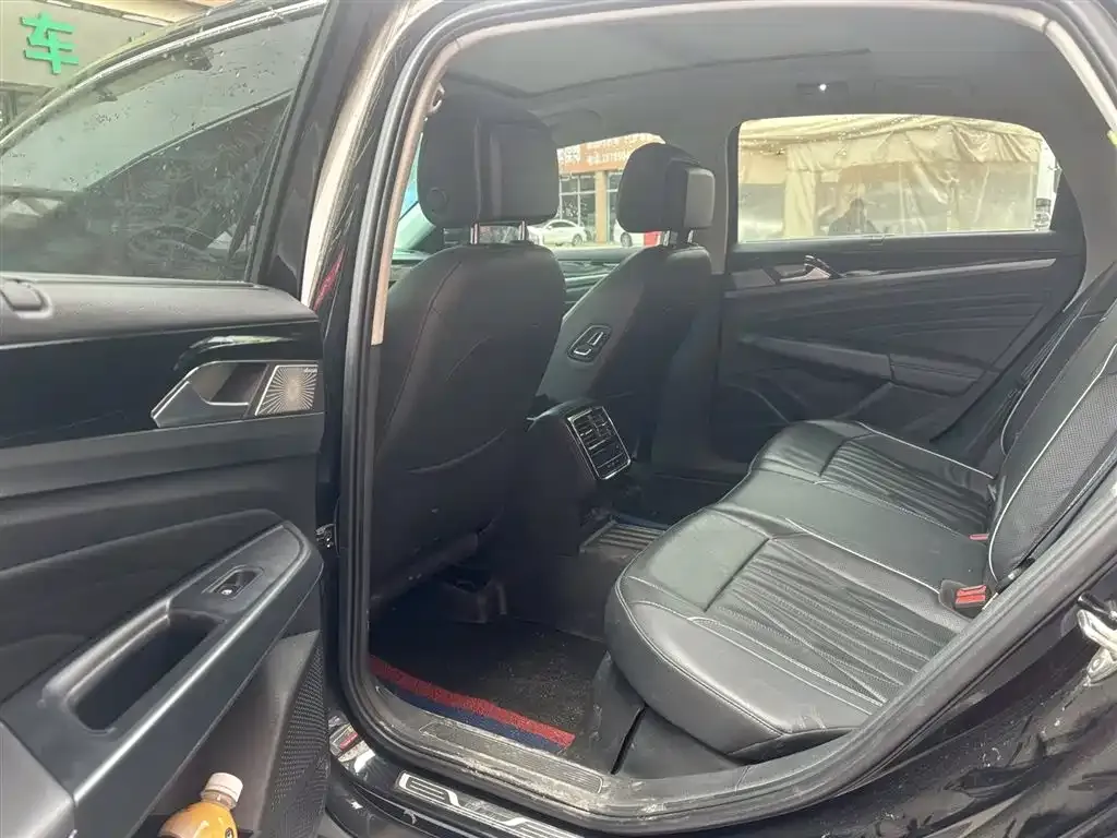 Volkswagen Passat 2022 из CN, фото 5